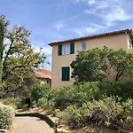 דירה Charmant Village Restanques De Saint Tropez גרימו