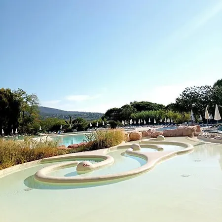 Apartment Charmant Village Restanques De Saint Tropez